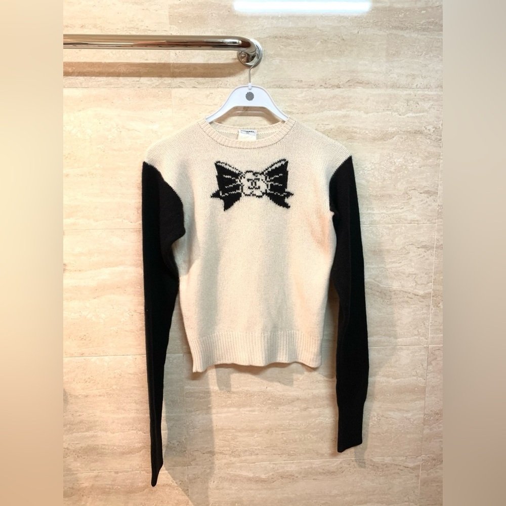 Chanel Vintage sweater